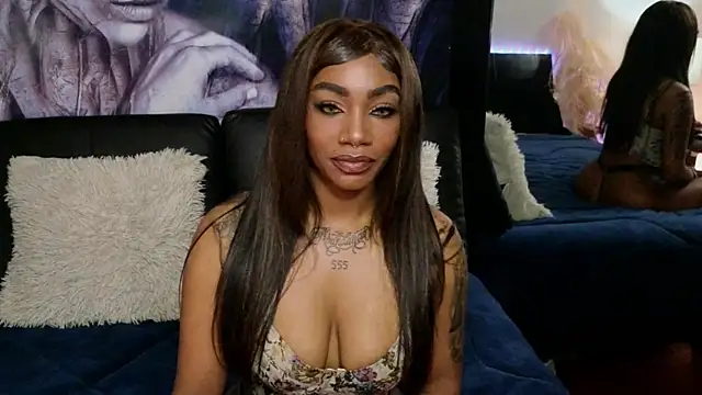 Snapshot of emely_brandon chatting on 10/23/25, 04:12 emely brandon online show from 10/23/25, 04:12