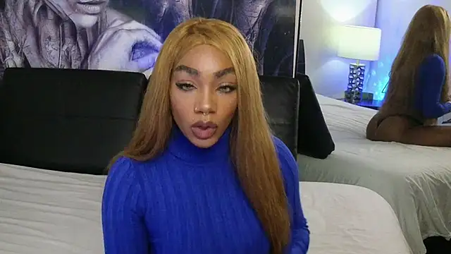 Snapshot of emely_brandon chatting on 12/16/25, 10:09 emely brandon online show from 12/16/25, 10:09