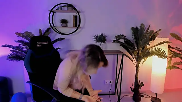 RebeccaMartinez online show from 01/03/25, 07:27