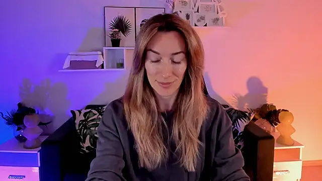 RebeccaMartinez online show from 01/18/25, 07:49