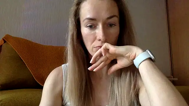 RebeccaMartinez online show from 03/17/25, 08:40