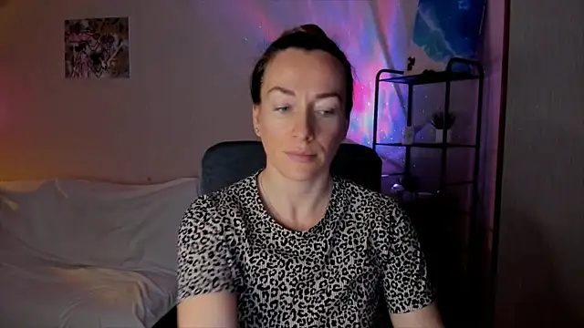 RebeccaMartinez online show from 12/01/25, 07:24