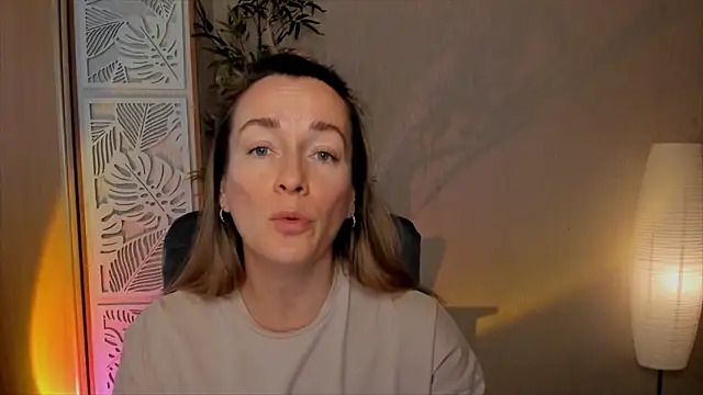 RebeccaMartinez online show from 02/21/26, 06:36