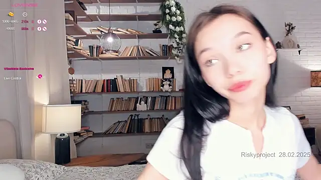 Snapshot of Riskyproject chatting on 02/28/25, 07:05 Riskyproject online show from 02/28/25, 07:05