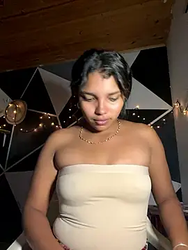 Snapshot of emilyharber chatting on 01/15/26, 07:50 emilyharber online show from 01/15/26, 07:50