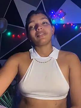 Snapshot of emilyharber chatting on 02/12/26, 07:53 emilyharber online show from 02/12/26, 07:53