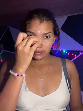 Snapshot of emilyharber chatting on 03/20/26, 07:52 emilyharber online show from 03/20/26, 07:52