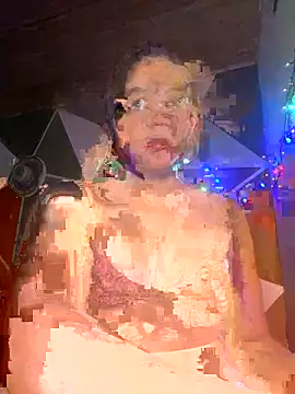 Snapshot of emilyharber chatting on 05/06/26, 07:41 emilyharber online show from 05/06/26, 07:41