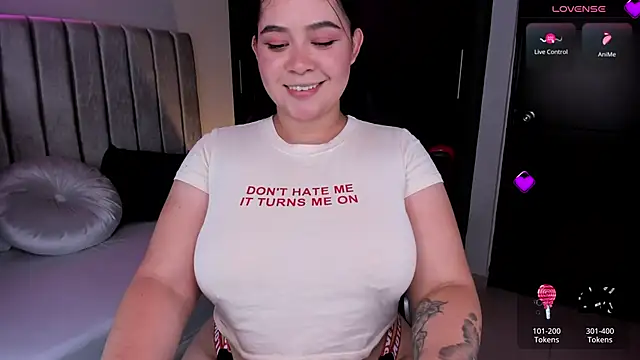 daniela hornny online show from 02/21/25, 03:34