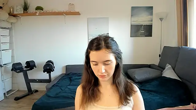 PollyFlame online show from 03/04/25, 09:40