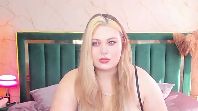 Snapshot of rosal1a chatting on 03/13/26, 11:28 rosal1a online show from 03/13/26, 11:28