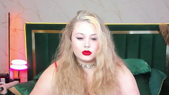 Snapshot of rosal1a chatting on 03/17/26, 07:39 rosal1a online show from 03/17/26, 07:39