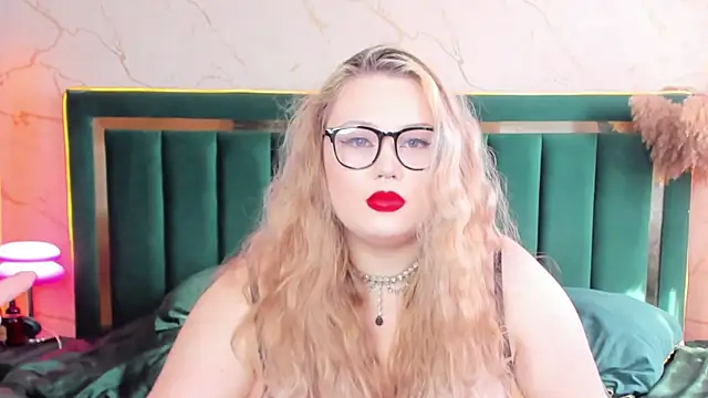 Snapshot of rosal1a chatting on 04/06/26, 11:22 rosal1a online show from 04/06/26, 11:22