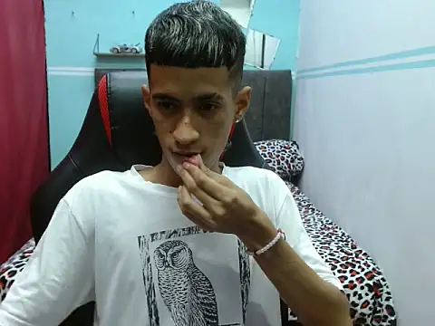 Angelstripboy online show from 10/08/25, 10:07