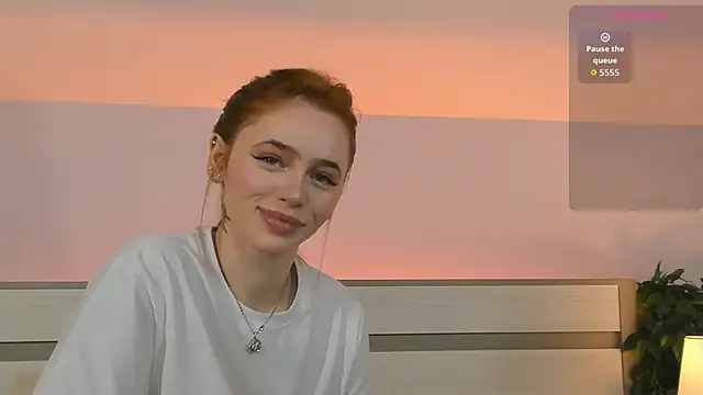 Snapshot of Phoenix_Margo chatting on 11/04/25, 03:38 Phoenix Margo online show from 11/04/25, 03:38