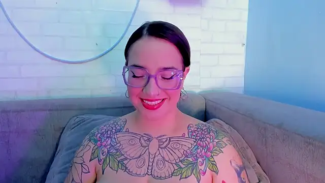 Snapshot of DEVA_BLUE_ chatting on 03/05/25, 03:29 DEVA BLUE  online show from 03/05/25, 03:29