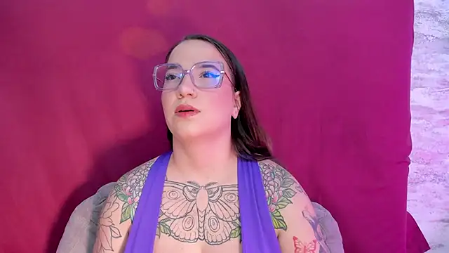 Snapshot of DEVA_BLUE_ chatting on 03/20/25, 04:18 DEVA BLUE  online show from 03/20/25, 04:18