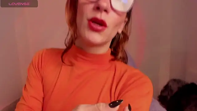 Snapshot of _lh_ chatting on 09/30/25, 01:38 lh online show from 09/30/25, 01:38