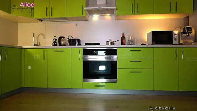 pinkheart  online show from 11/30/25, 03:27