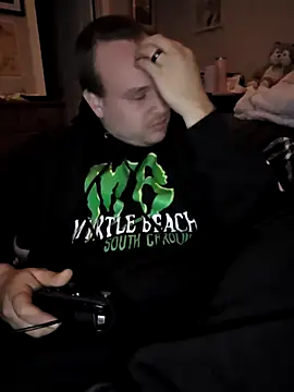 Snapshot of Holy5417_69 chatting on 12/01/25, 01:43 Holy5417 69 online show from 12/01/25, 01:43