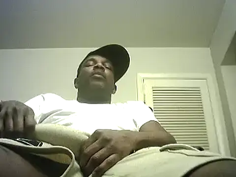 Snapshot of ThugDick79 chatting on 12/02/24, 05:48 ThugDick79 online show from 12/02/24, 05:48