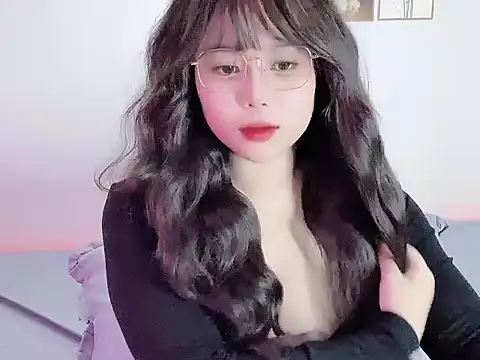 Snapshot of __Lyly__ chatting on 11/03/25, 02:35 Lyly online show from 11/03/25, 02:35