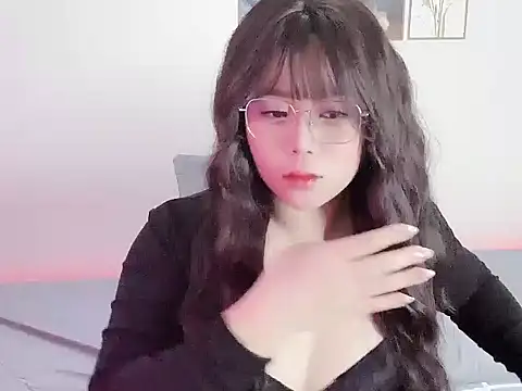 Snapshot of __Lyly__ chatting on 11/26/25, 01:50 Lyly online show from 11/26/25, 01:50