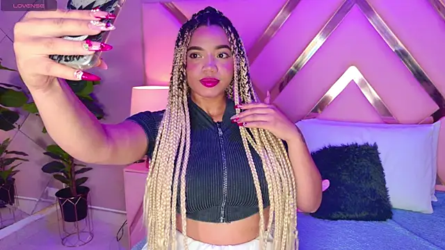 MalaikaBrown online show from 01/10/26, 04:14