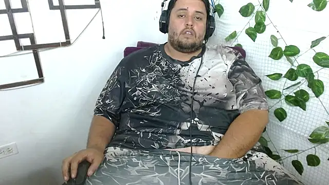 Snapshot of altairstudiosvip_ chatting on 09/30/25, 02:55 altairstudiosvip  online show from 09/30/25, 02:55