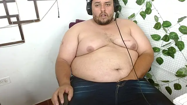 Snapshot of altairstudiosvip_ chatting on 10/06/25, 10:51 altairstudiosvip  online show from 10/06/25, 10:51