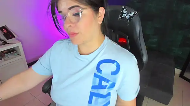 Snapshot of BellaFlaming chatting on 01/16/25, 04:39 BellaFlaming online show from 01/16/25, 04:39