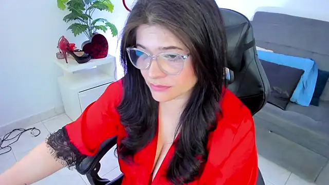 Snapshot of BellaFlaming chatting on 02/19/25, 12:33 BellaFlaming online show from 02/19/25, 12:33