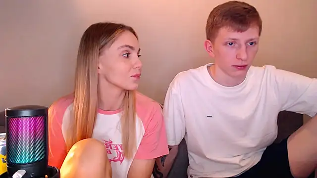 juliaanddima online show from 12/02/25, 10:16