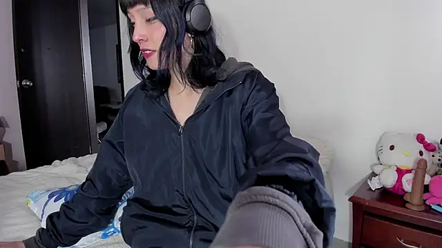 Snapshot of Room312_ chatting on 07/31/26, 03:33 Room312 online show from 07/31/26, 03:33
