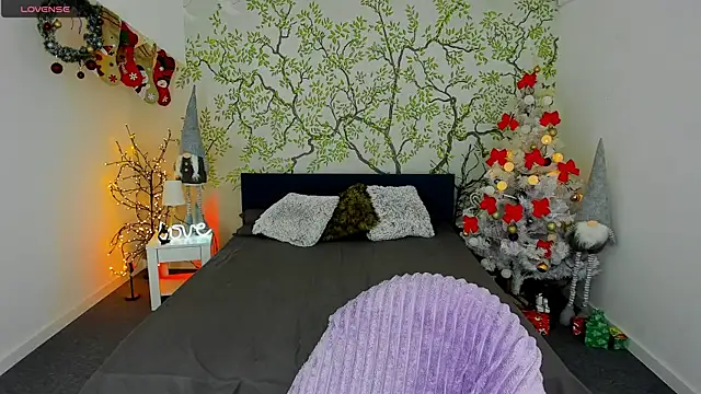 Snapshot of Linda_EX chatting on 01/02/25, 07:44 Linda EX online show from 01/02/25, 07:44