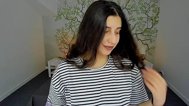 Snapshot of Linda_EX chatting on 02/07/25, 07:29 Linda EX online show from 02/07/25, 07:29