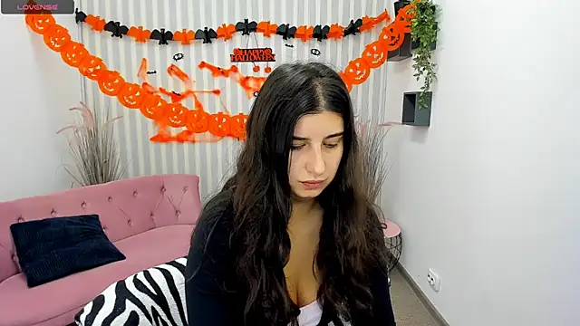 Snapshot of Linda_EX chatting on 10/16/25, 06:14 Linda EX online show from 10/16/25, 06:14