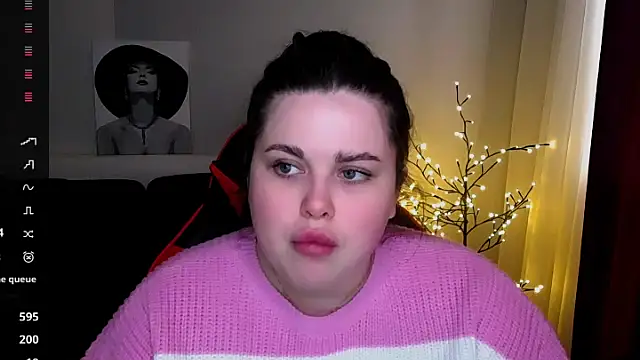 Emily Mo online show from 02/13/25, 09:41