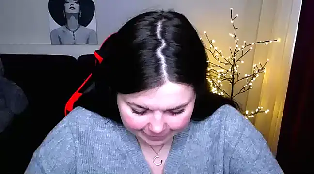 Emily Mo online show from 02/28/25, 06:43