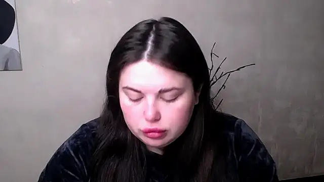 Emily Mo online show from 09/30/25, 05:34