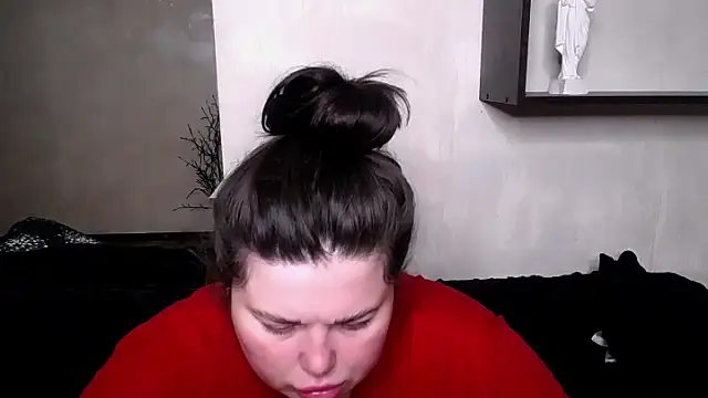 Emily Mo online show from 10/14/25, 05:30