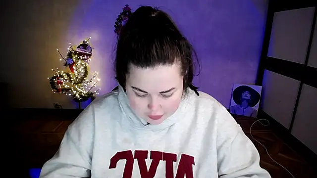 Emily Mo online show from 01/14/26, 06:41