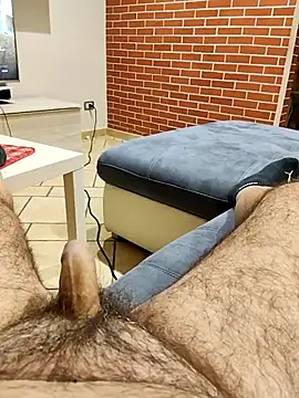 Snapshot of orsettoCum chatting on 11/04/25, 04:39 orsettoCum online show from 11/04/25, 04:39