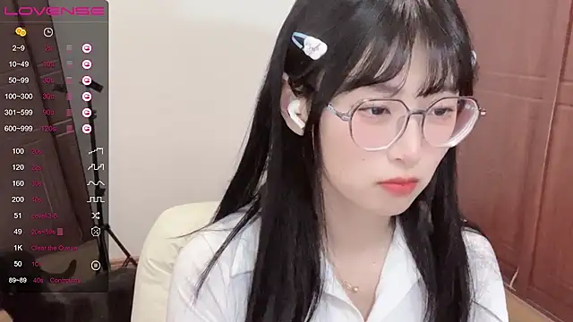 4uoki online show from 01/28/25, 03:57