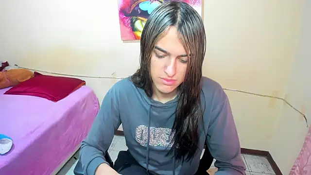 Snapshot of sweet1Girl chatting on 03/19/25, 01:18 sweet1Girl online show from 03/19/25, 01:18