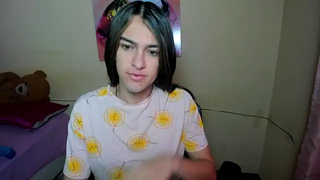 Snapshot of sweet1Girl chatting on 03/20/25, 12:22 sweet1Girl online show from 03/20/25, 12:22