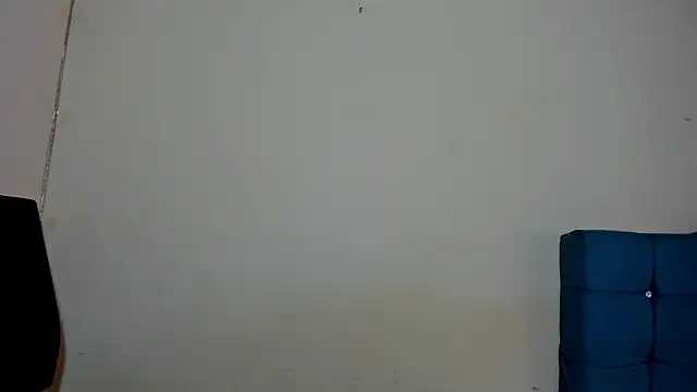 Snapshot of sweet1Girl chatting on 10/27/25, 02:21 sweet1Girl online show from 10/27/25, 02:21