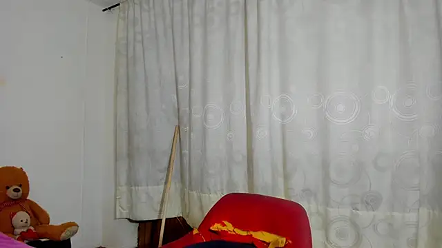 Snapshot of sweet1Girl chatting on 04/02/26, 11:02 sweet1Girl online show from 04/02/26, 11:02