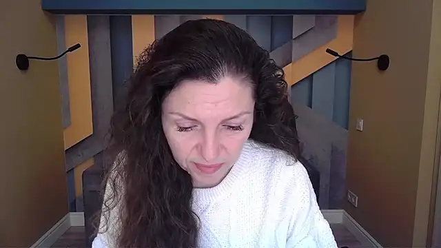 EllaLong online show from 01/08/26, 12:29