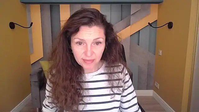 EllaLong online show from 03/29/26, 11:21